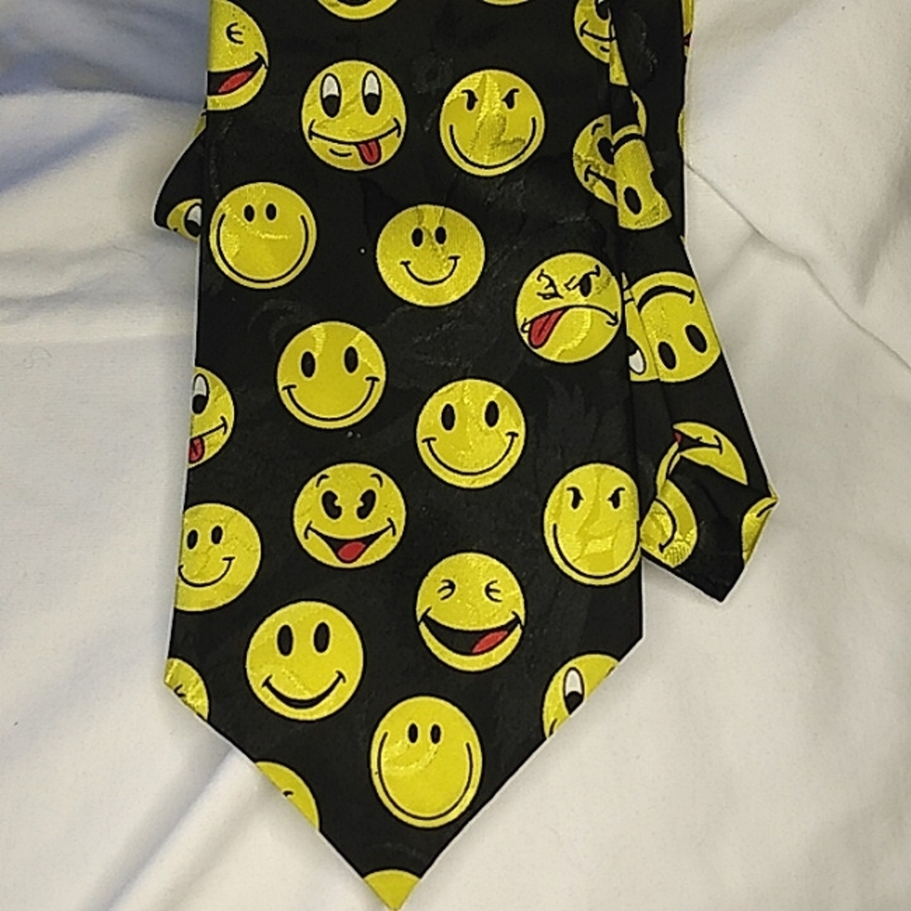 A. Rogers Smiley Face II Tie